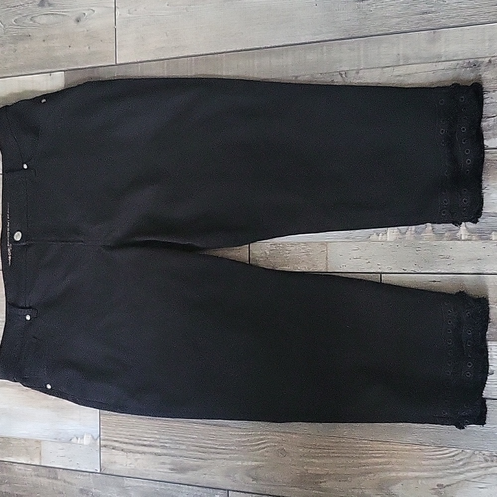 Chico's So Slimming Girlfriend Crop Denim